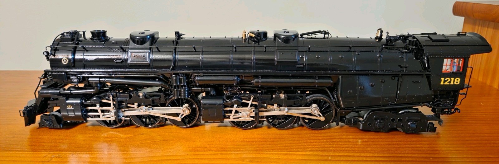 Lionel Vision Line Norfolk & Western Class A #1218 Excursion Version