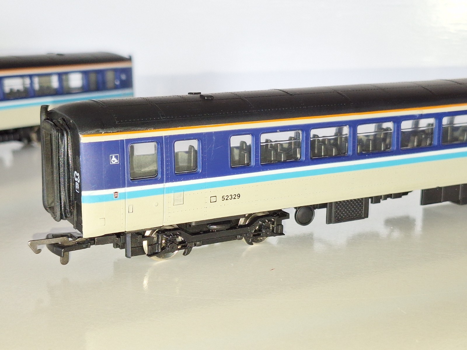 Dapol D083 2 Part DMU Set. New Old Stock. Mint Cond. Boxed. 2 Rail DC. OO Scale.