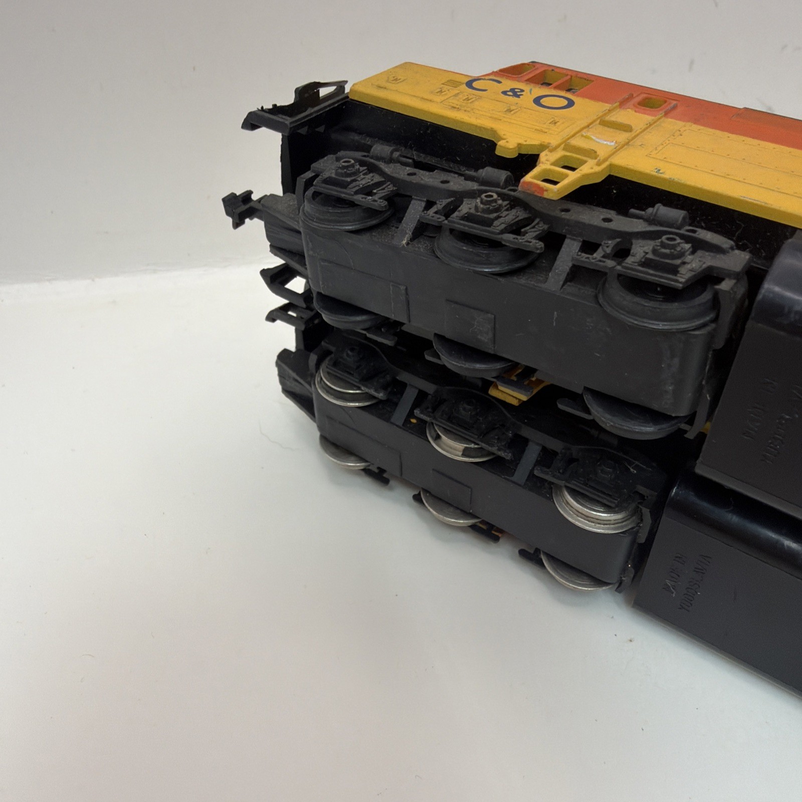 Vintage AHM Lifelike HO FP45 C&O Chessie System. Powered And Dummy