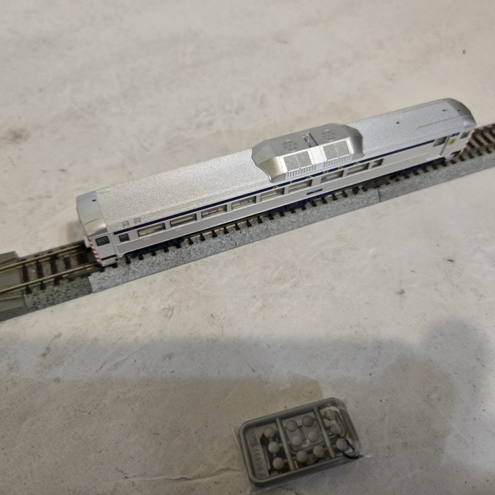 Kato 106-3015 N Scale Alaska RR Rail Diesel Car Set F RDC-2 Loco Set Both Run