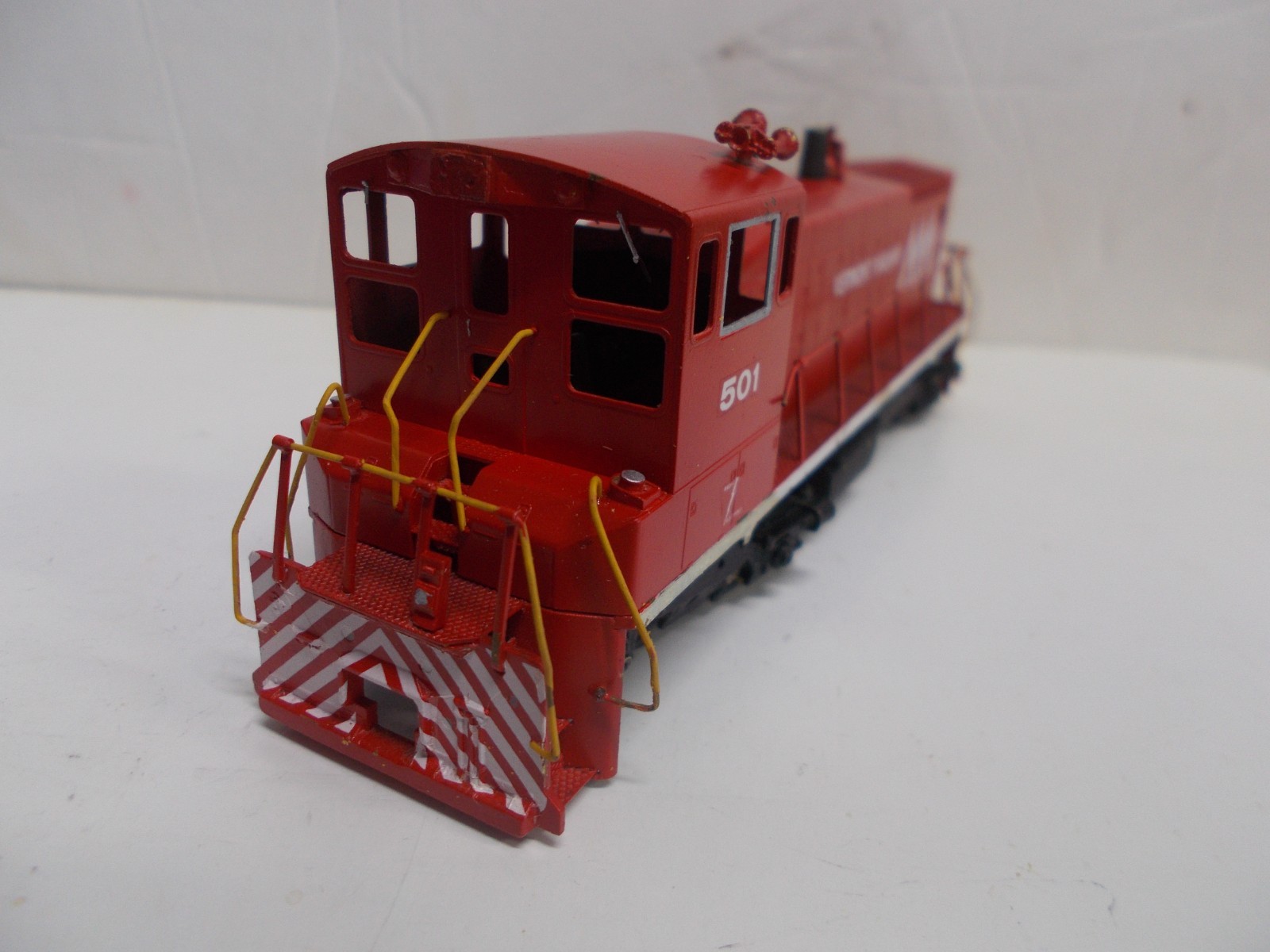ALCO # 151~ BRASS ~ VERMONT RAILWAY SW-1500 LOCOMOTIVE # 501 ~RUNS GOOD~HO SCALE