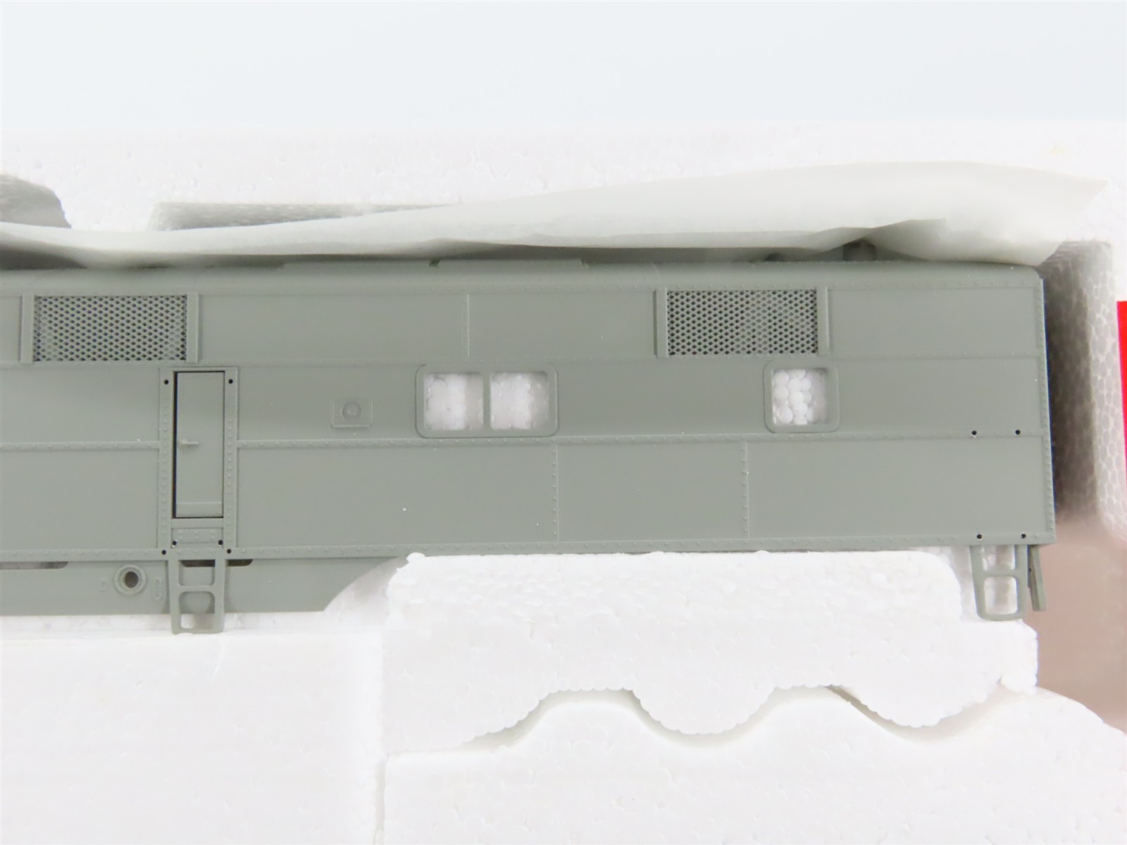 HO Scale Proto 2000 21072 Undecorated EMD E7A Diesel Locomotive – DCC Ready