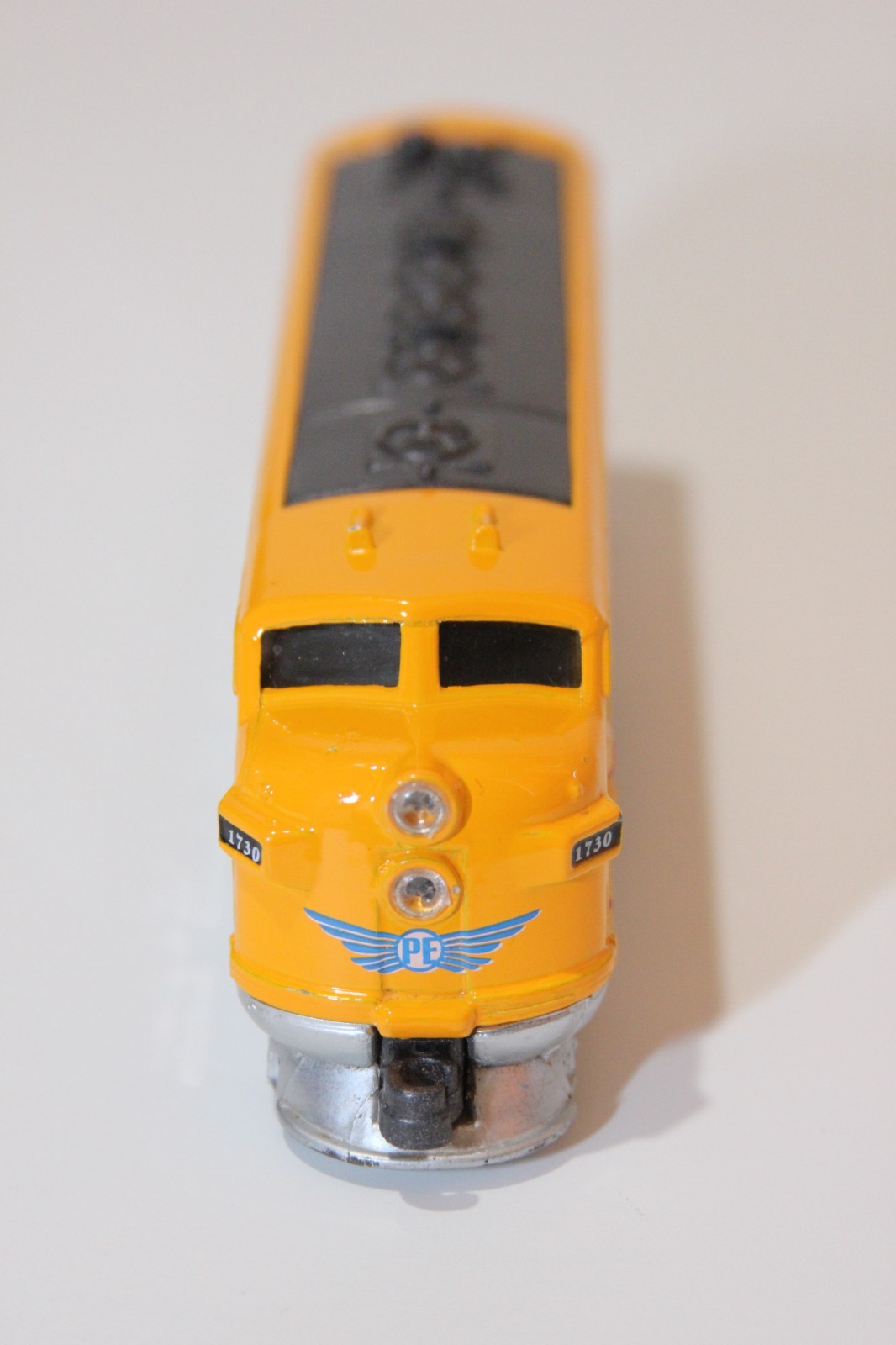 PACIFIC EXPRESS 1730 Pull Back Train Locomotive Engine Toysmith Toy