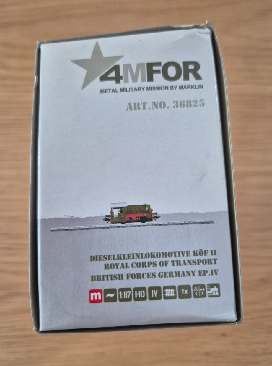 MäRKLIN 36825 4MFOR BRITISH ARMY THE RHINE ROYAL CORPS DIESEL LOCOMOTIVE HO NEW
