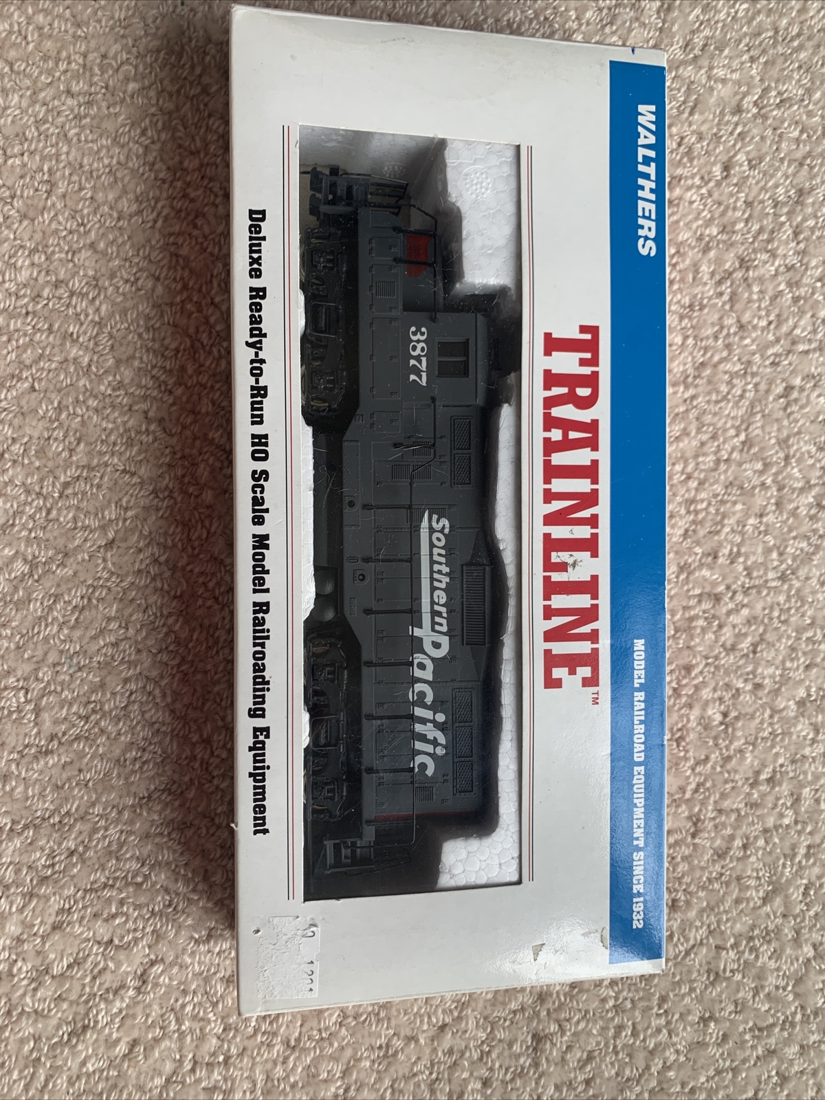 Walthers Trainline LOCOMOTIVE SOUTHERN PACIFIC 931-107 #3877