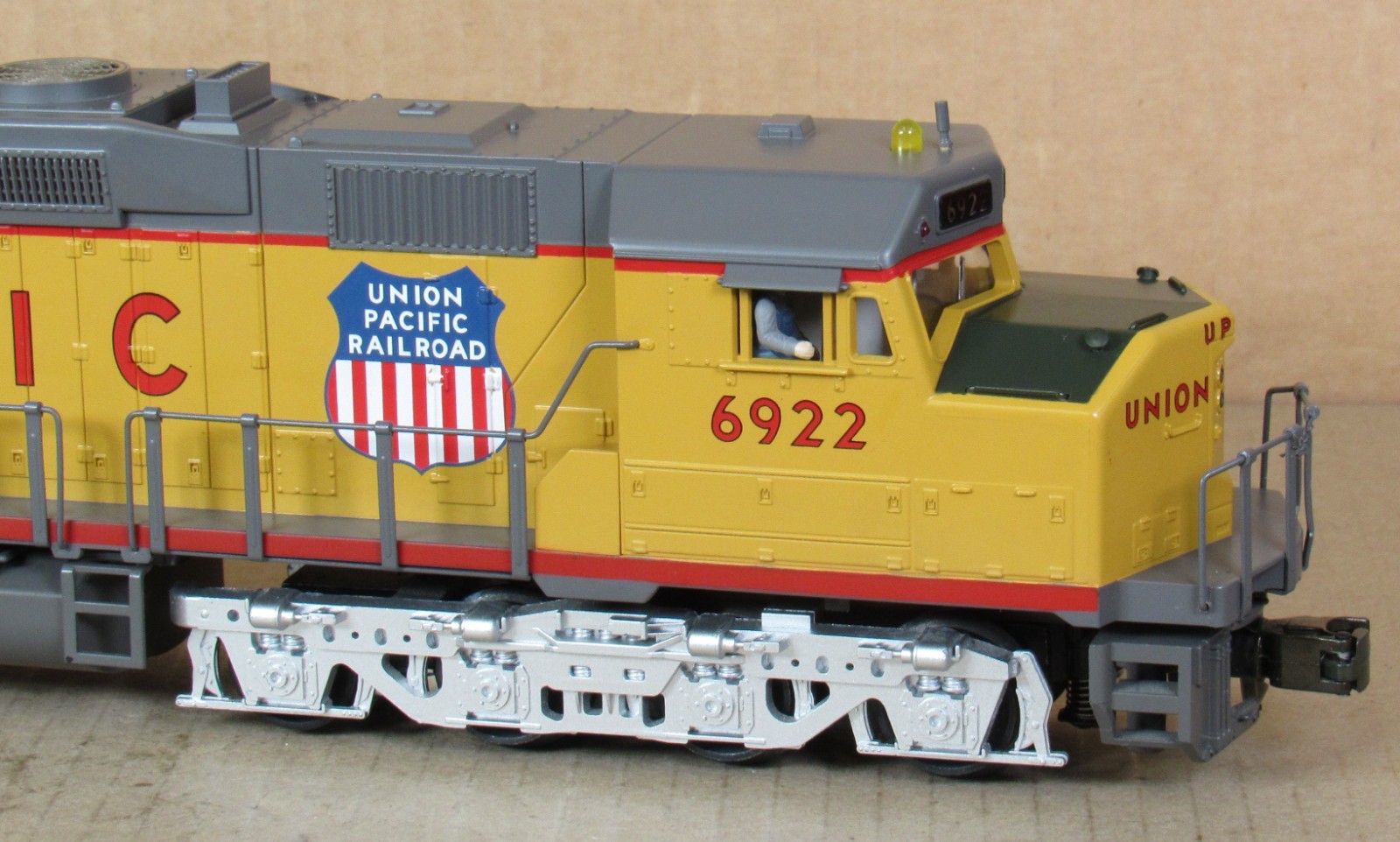 MTH Premier 20-2178-1 Union Pacific DD40AX Diesel Engine w/PS O-Gauge LNIB
