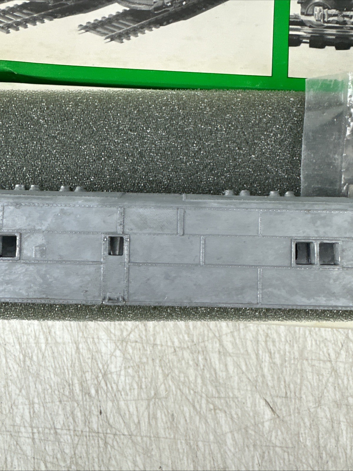 NOS HO Scale Bowser Cary Locomotive Works Diesel Body Shell E B-Unit #13-9