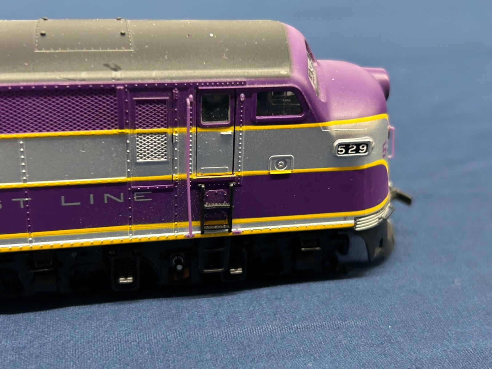 Life-Like Proto 2000 Atlantic Coast Line #529 E7A Diesel Engine 21053 DC NO BOX