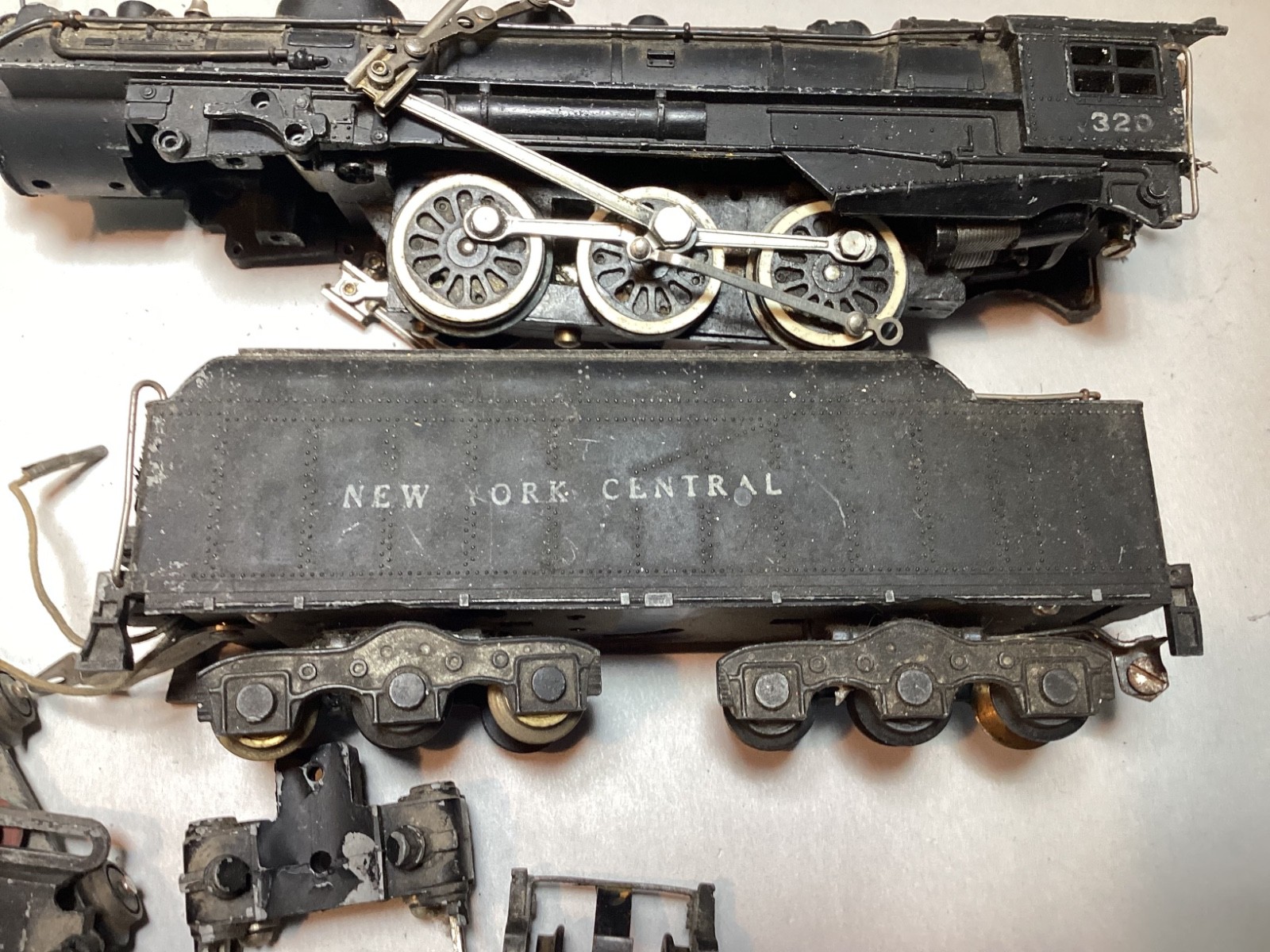 Vintage American Flyer S gauge #320 4-6-4 New York Central steam engine for part
