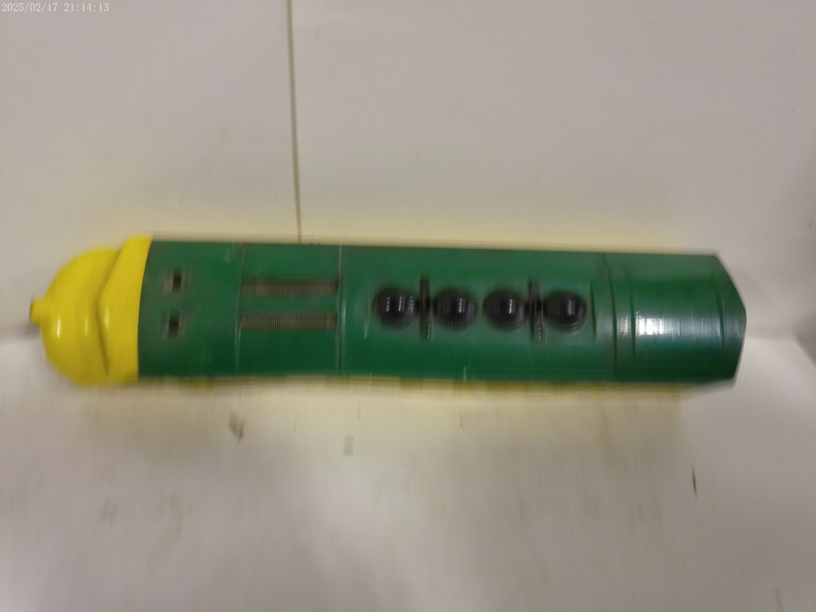 CUSTOM PAINTED LIONEL F3 DIESEL SHELL W/SCREENED VENT FOR REPAINT OR RESTORATION
