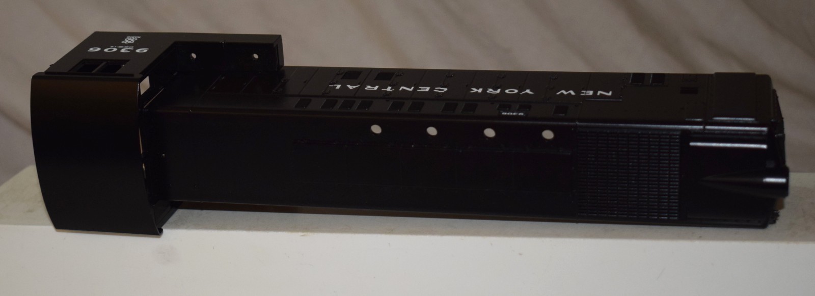 MTH VO-1000 Diesel Locomotive Shell New York Central NYC #9306 – O Gauge Sample