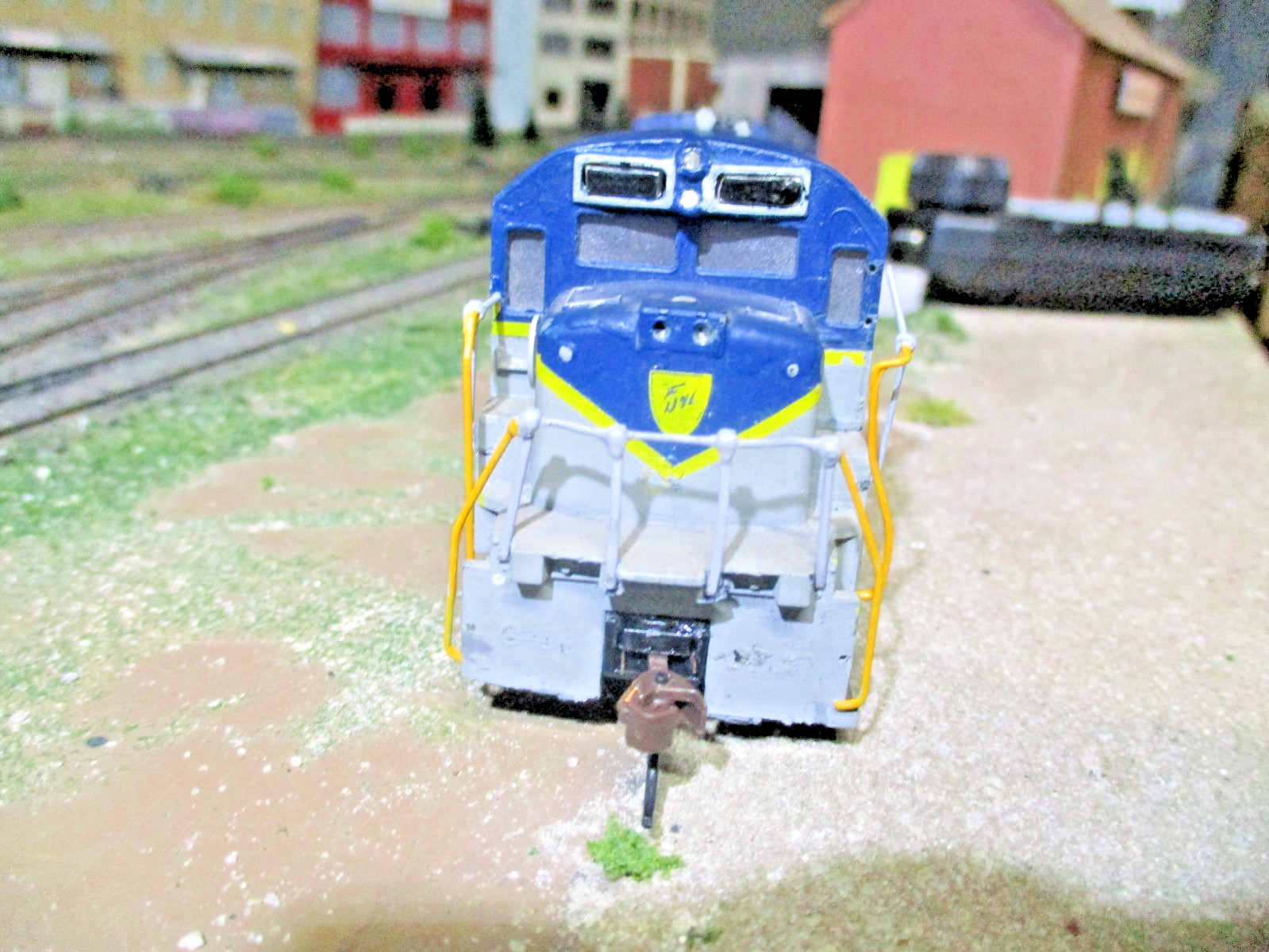 D&H 710 ATHEARN BLU BOX,GE U30B, GRAY MOTOR,CUSTOM PAINT,DC NOT DCC READY,DH 710