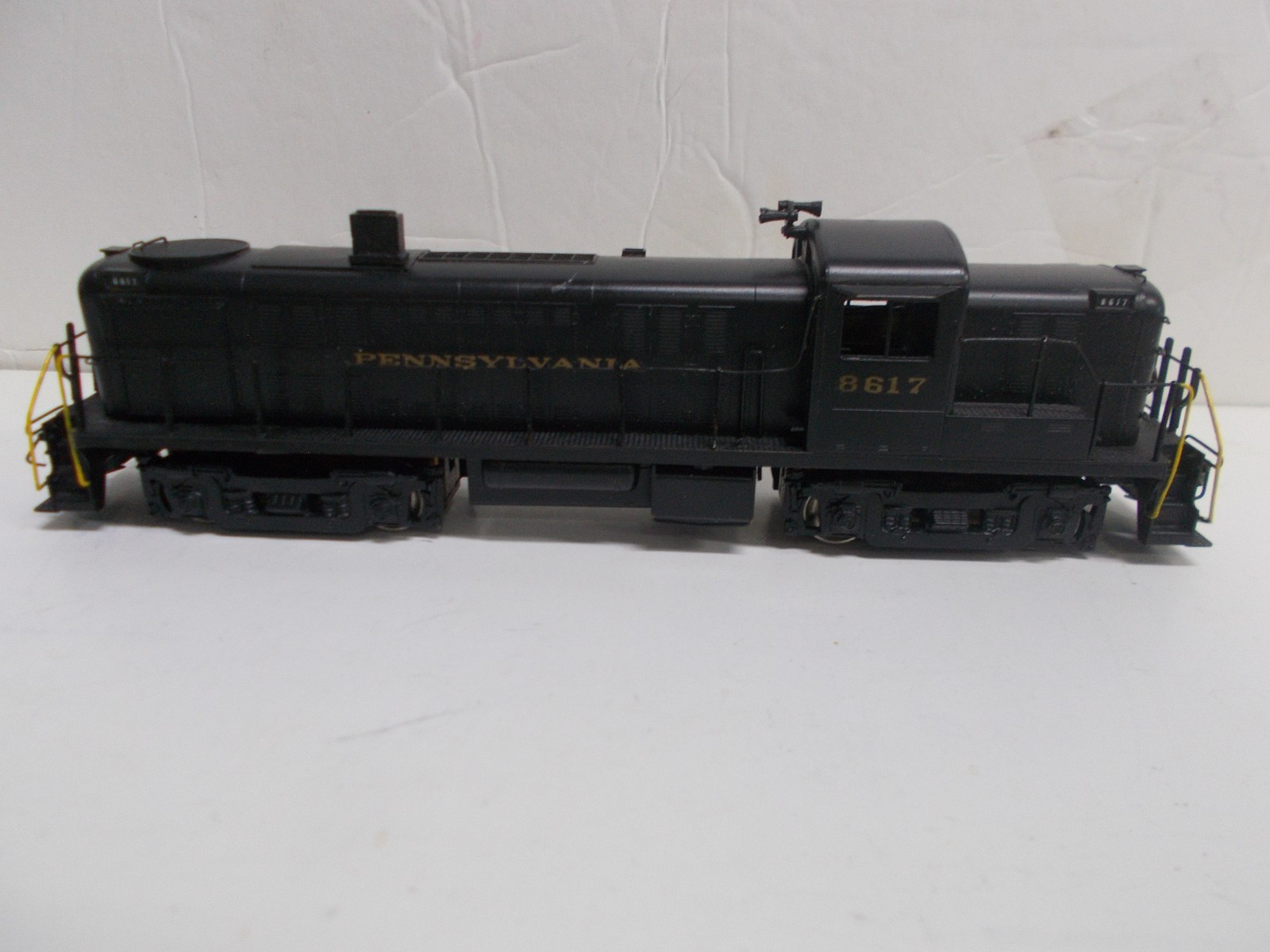 ALCO # D-129 ~BRASS~PENNSYLVANIA RS-3 LOCOMOTIVE # 8617 ~RUNS GOOD~READ~HO SCALE