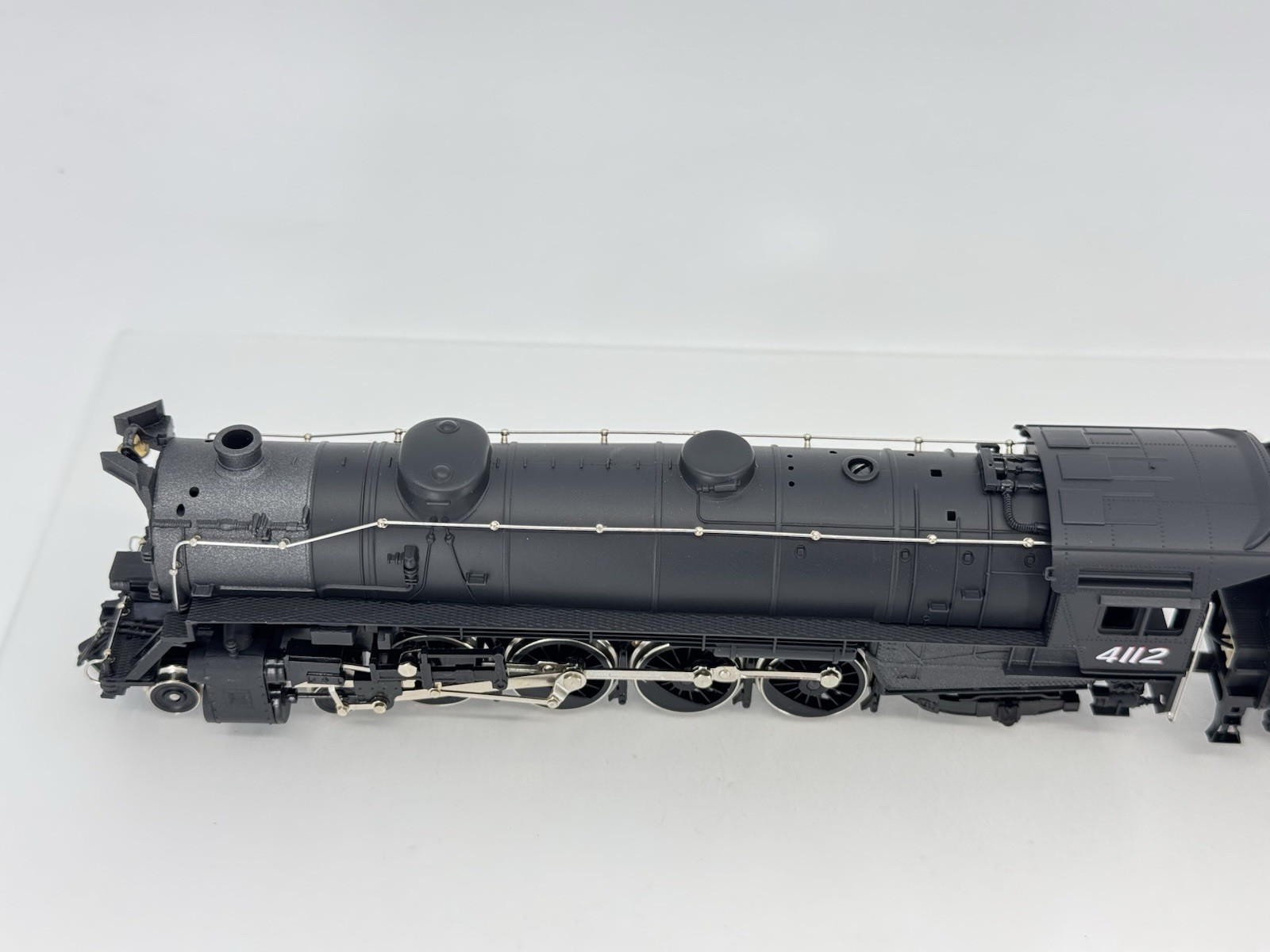 HO Mehano M646 Boston & Maine 4-8-2 Mountain Steam Locomotive B&M #4112
