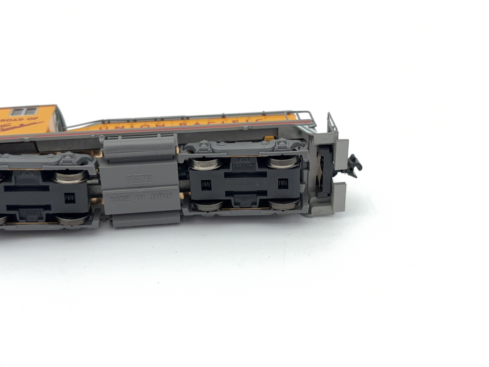 KATO – N – UP Union Pacific – EMD NW2 Switcher Diesel #1008 – Train 176-4359