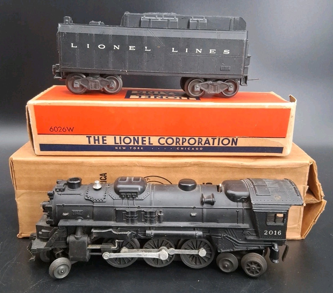 Lionel O27 Gauge #2016 Steam Locomotive and #6026W Tender w/Orig. Boxes
