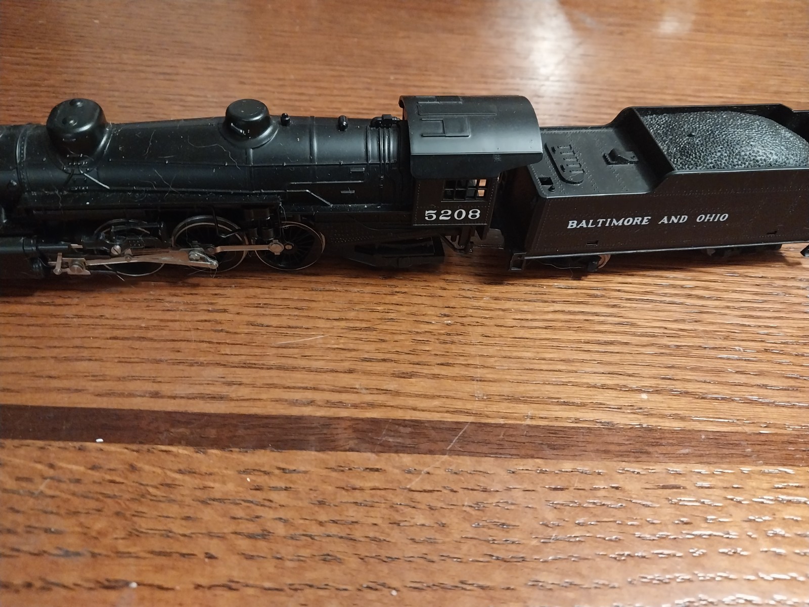 Life-Like HO Baltimore & Ohio B&O 0-8-0 Steam Locomotive w/ Tender #8500