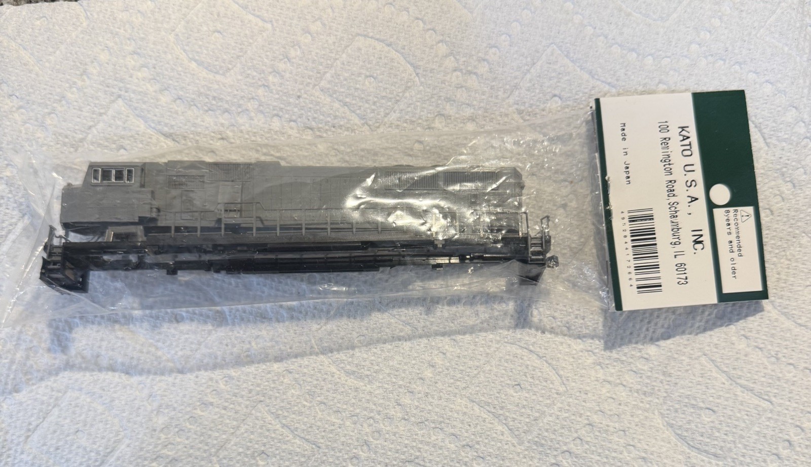 Kato -SD70MAC, cab headlight- Shell Only – N Scale – NEW 921490
