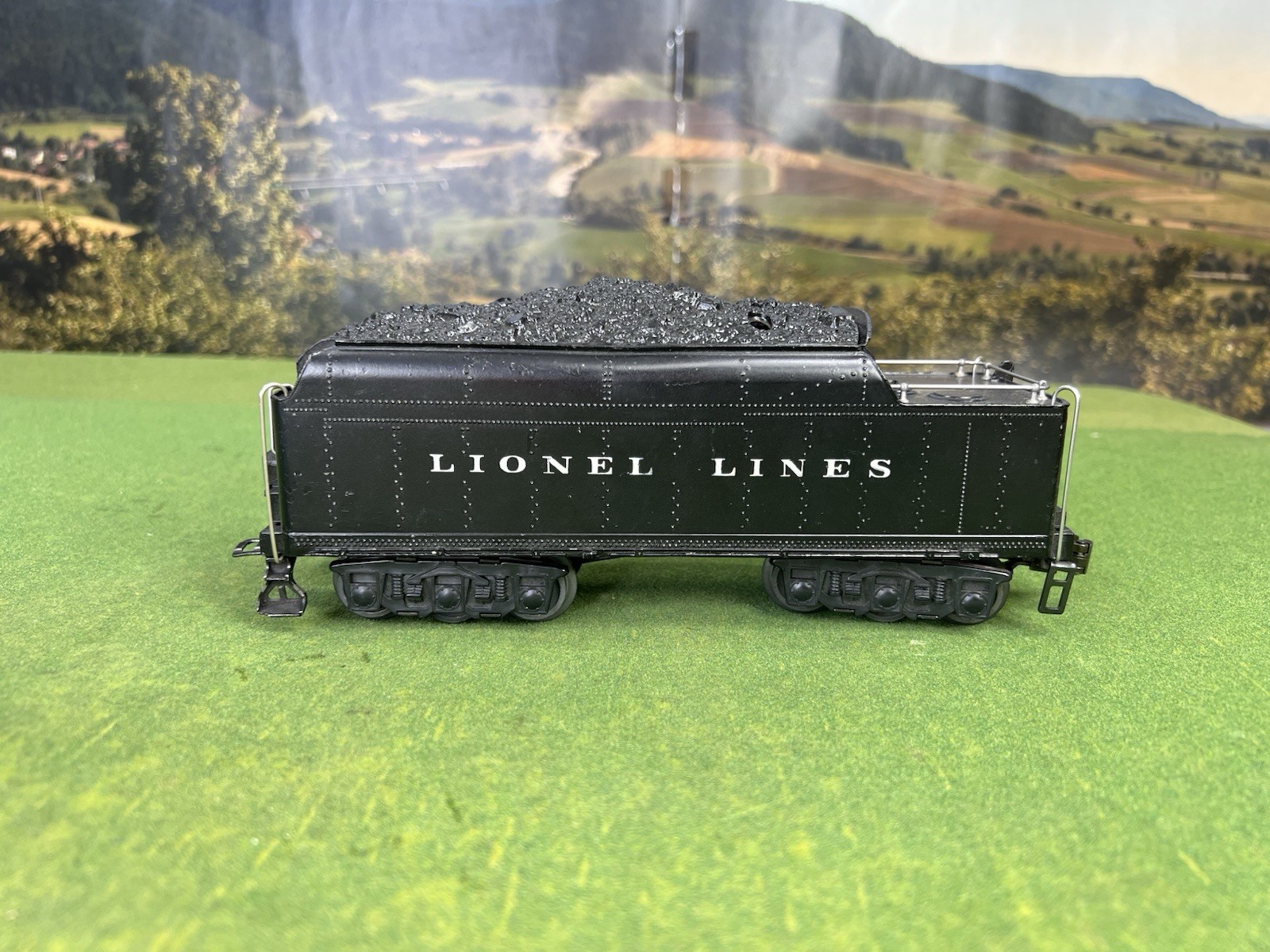 LIONEL POSTWAR 726 BERSHIRE 2-8-4 WITH 2426W 12 WHEEL TENDER METAL WISTLE 1947