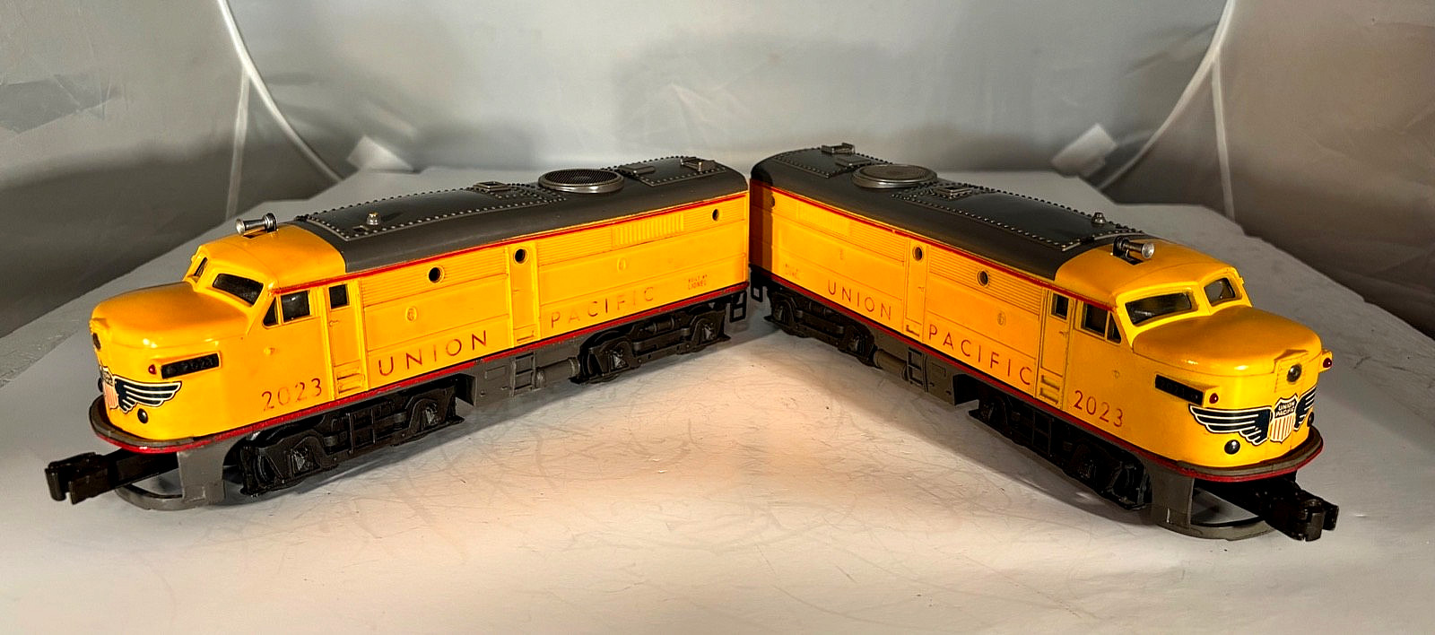 Lionel #2023 Yellow Union Pacific AA Alcos, EX, 1950-51