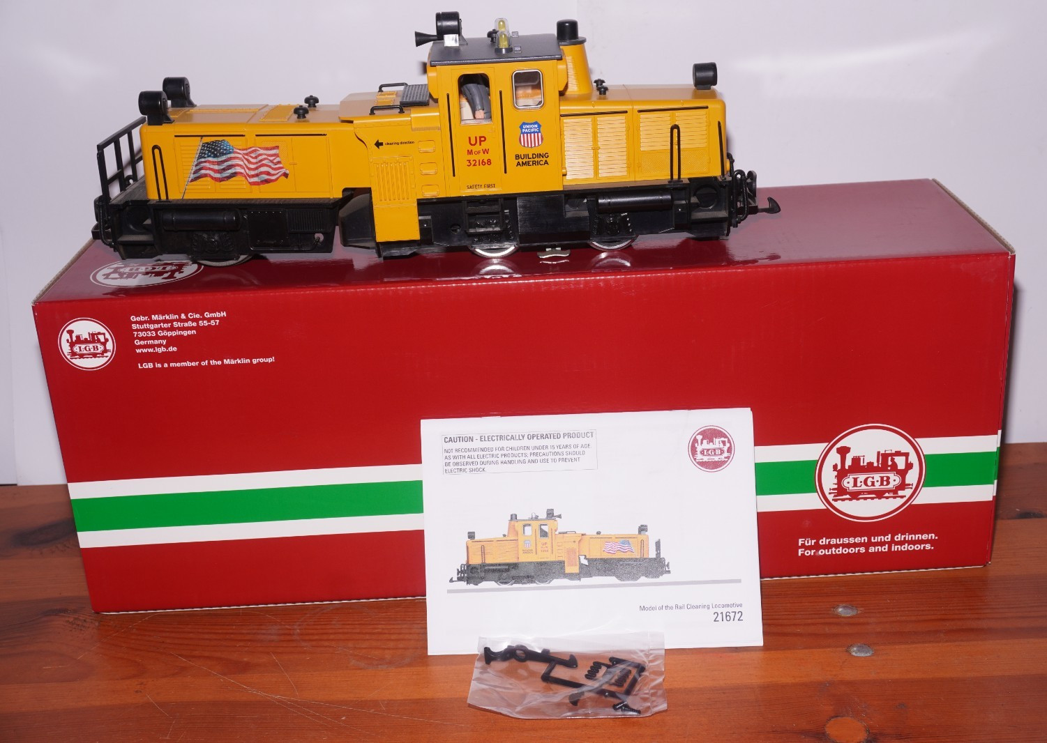 Bod ] LGB G Scale 21672 Track Cleaning Loco – USA Design + Sound & Ob Top
