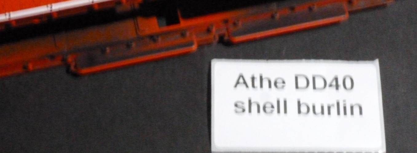Ho Athearn Diesel locomotive DD40 shell Burlington