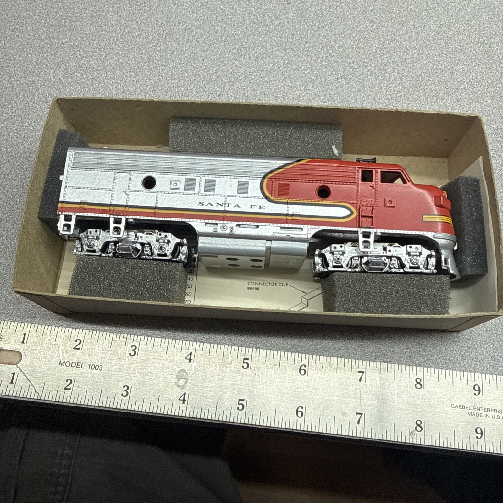 Athearn HO Santa Fe F7A Dummy Blue Box Warbonnet Assembled w/Box Vintage