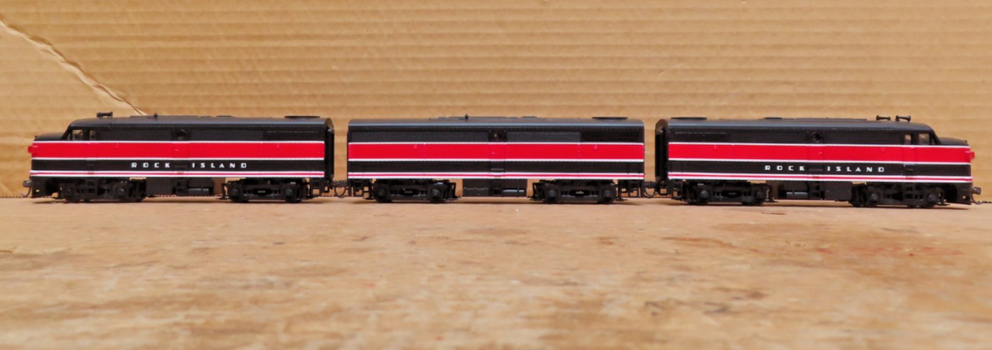 WALTHERS TRAINLINE ITEMS #931-221, 931-222 & 932-270 ALCO FA-1/ FB-1 LOCOS HO