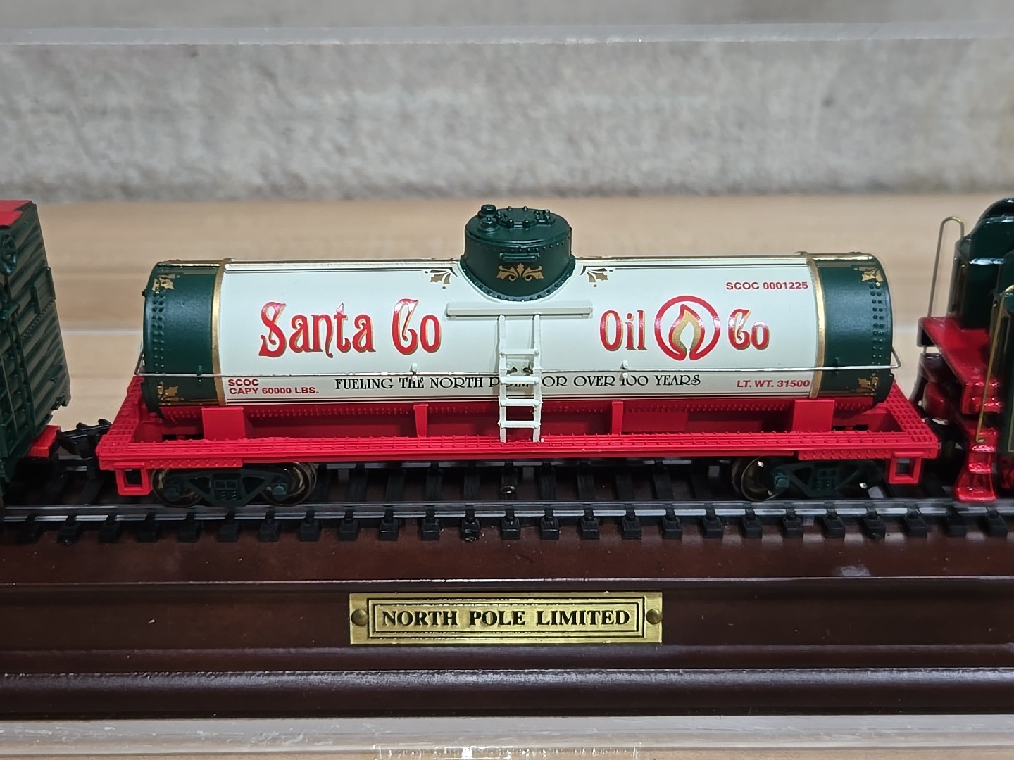 Franklin Mint HO Train North Pole Limited Steam Locomotive Tender Car Track Case