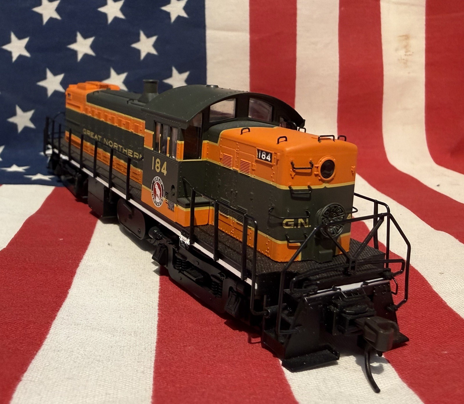 Atlas Classic HO Great Northern RS-1 #184 DC Tested Runs Great
