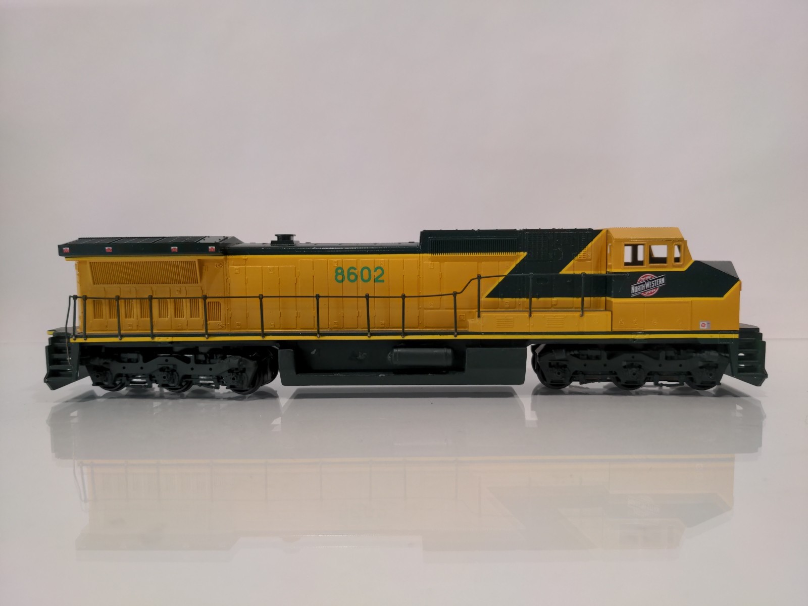 HO Rail Power Products Chicago And North Western C40-8W Dash 8-40CW DUMMY CNW