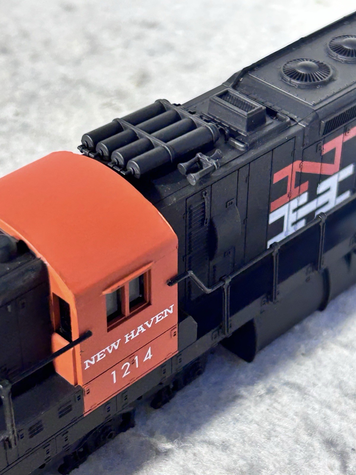 Rare IHC New Haven RR SD-24 Locomotive HO (Ex-Box)