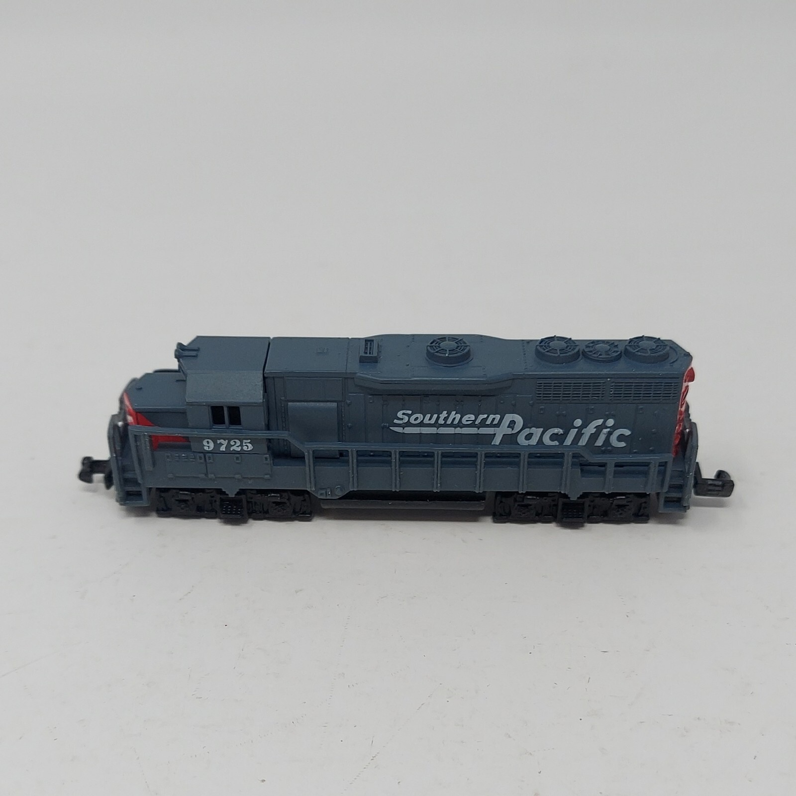 Southern Pacific Locomotive 9725, High Speed #418 UNTESTED