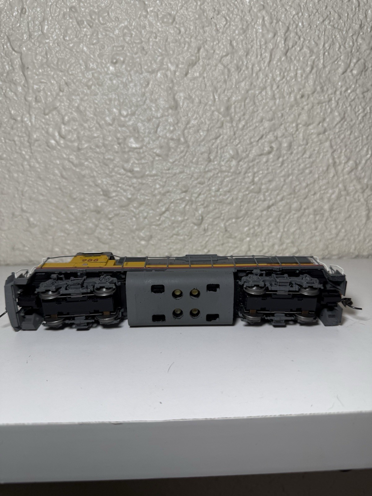 Athearn VTG HO SCALE UNION PACIFIC GP50 DIESEL LOCOMOTIVE #988 NEW OB Tested