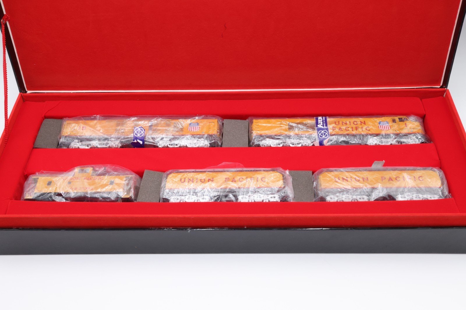 HO OMI Overland Models 5760 Union Pacific 3-Unit Gas Turbine | 5 PCS | NEW