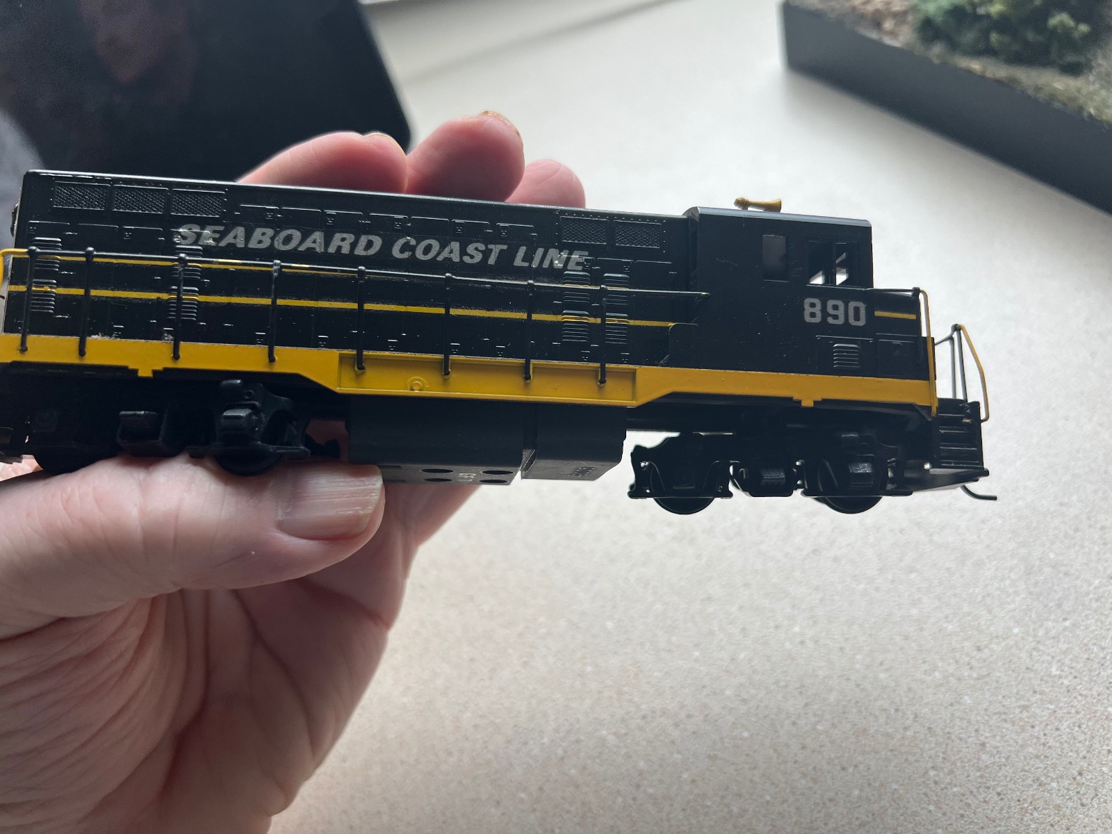 One of a kind Custom HO ATHEARN Fantasy CF-7 SEABOARD COAST LINE SCL #890 DUMMY