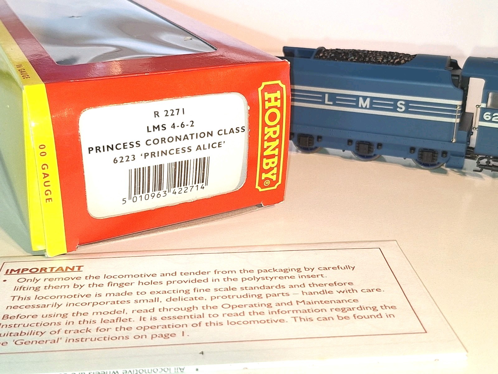Hornby R2271. LMS Coronation Princess Alice. DC 2 rail. New, Mint Cond. OO.Boxed
