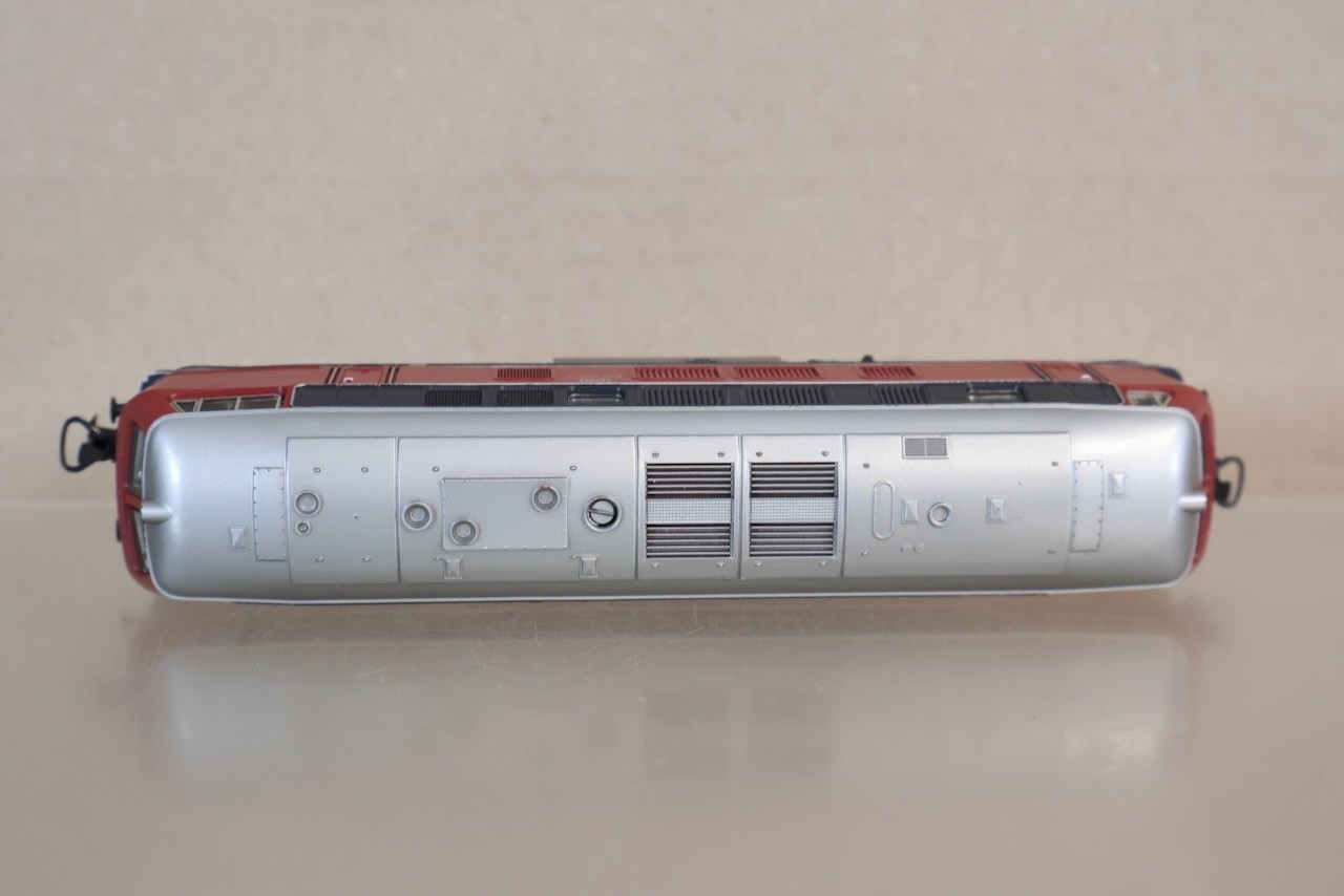 RIVAROSSI TEST LOCOMOTIVE COMPATIBLE with MARKLIN 3075 DB BR 216 025-7 2on