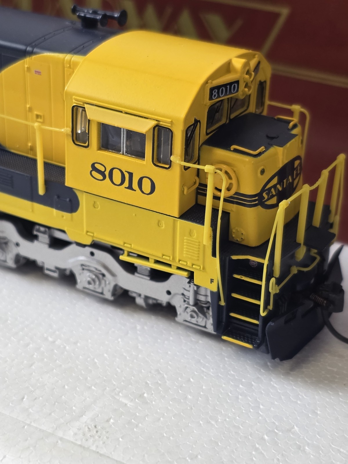 Broadway Limited C30-7 Santa Fe ATSF 8010 DCC w/Sound HO scale