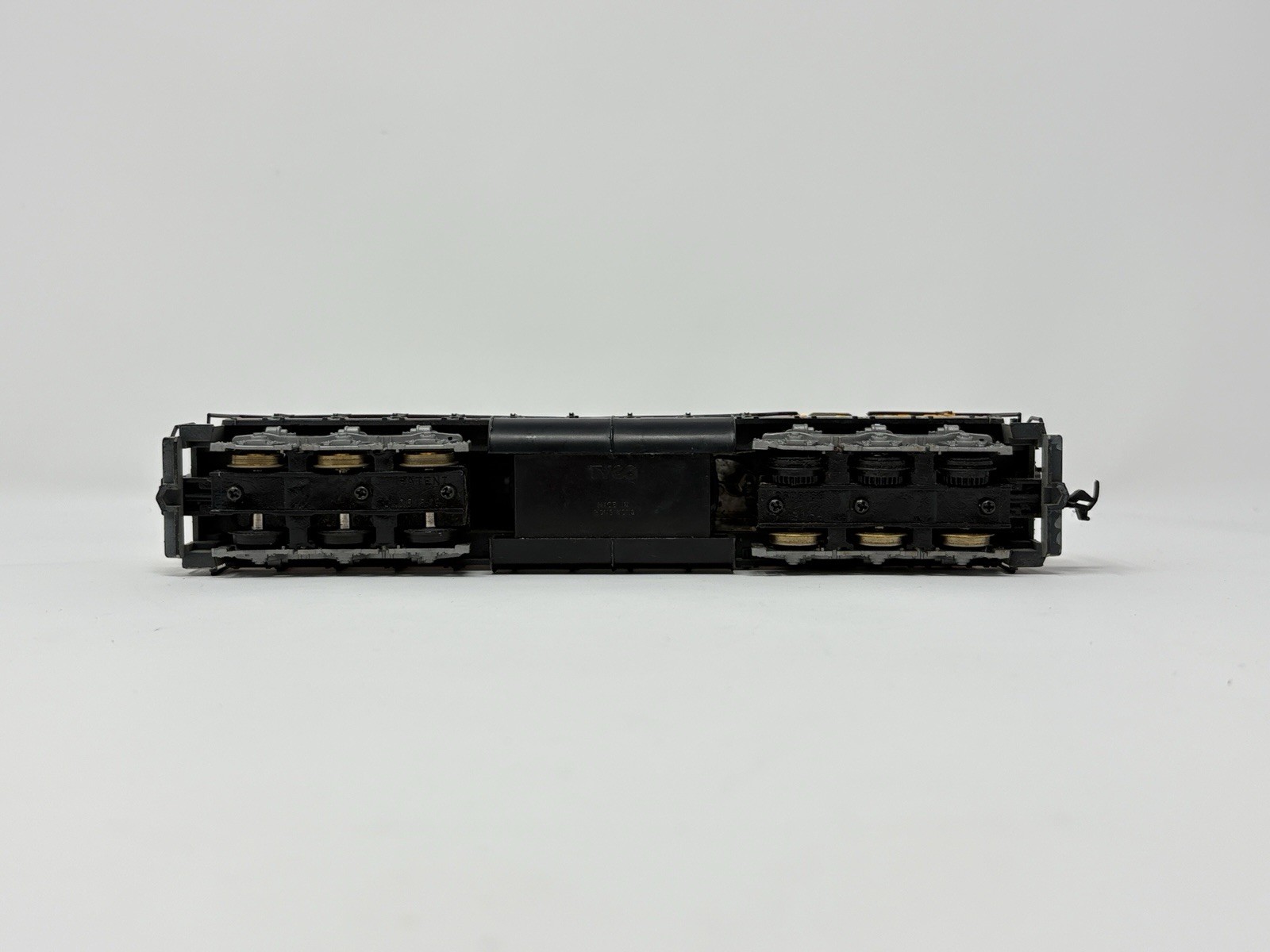Vintage Tyco HO SD24 Union Pacific Diesel Locomotive Red Yellow Gray READ