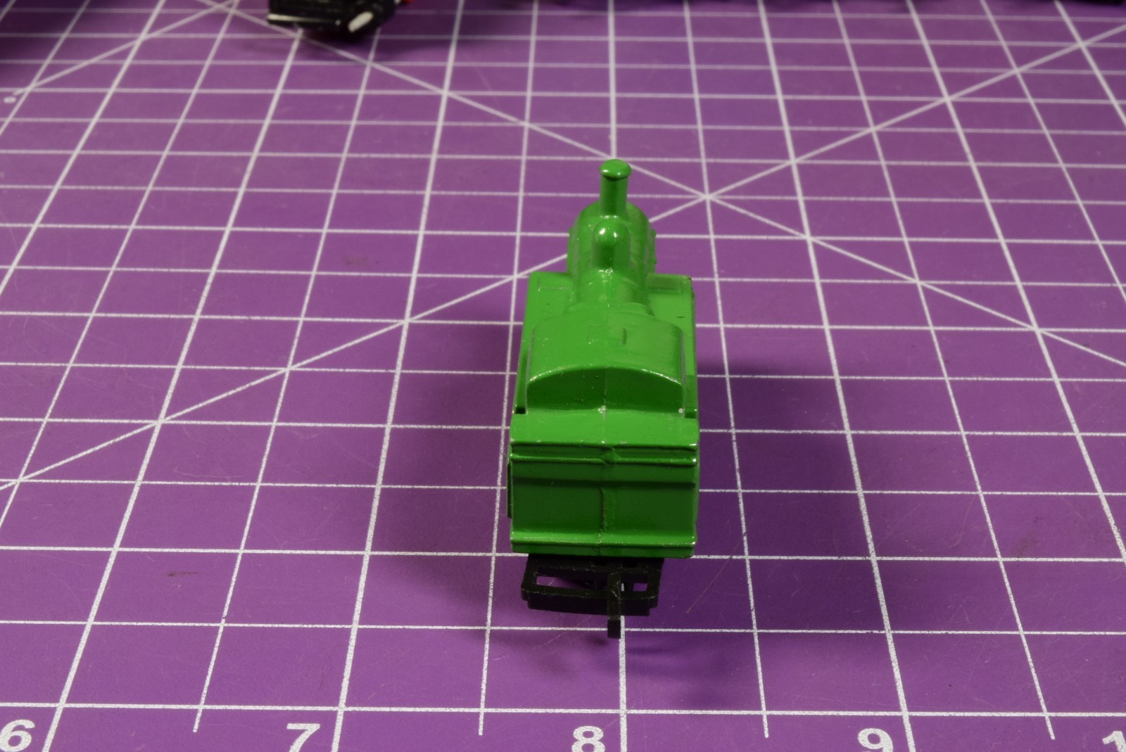 N/OOO SCALE – Lone Star Treble-O-Trains green 0-6-0 Steam Locomotive 1stONE