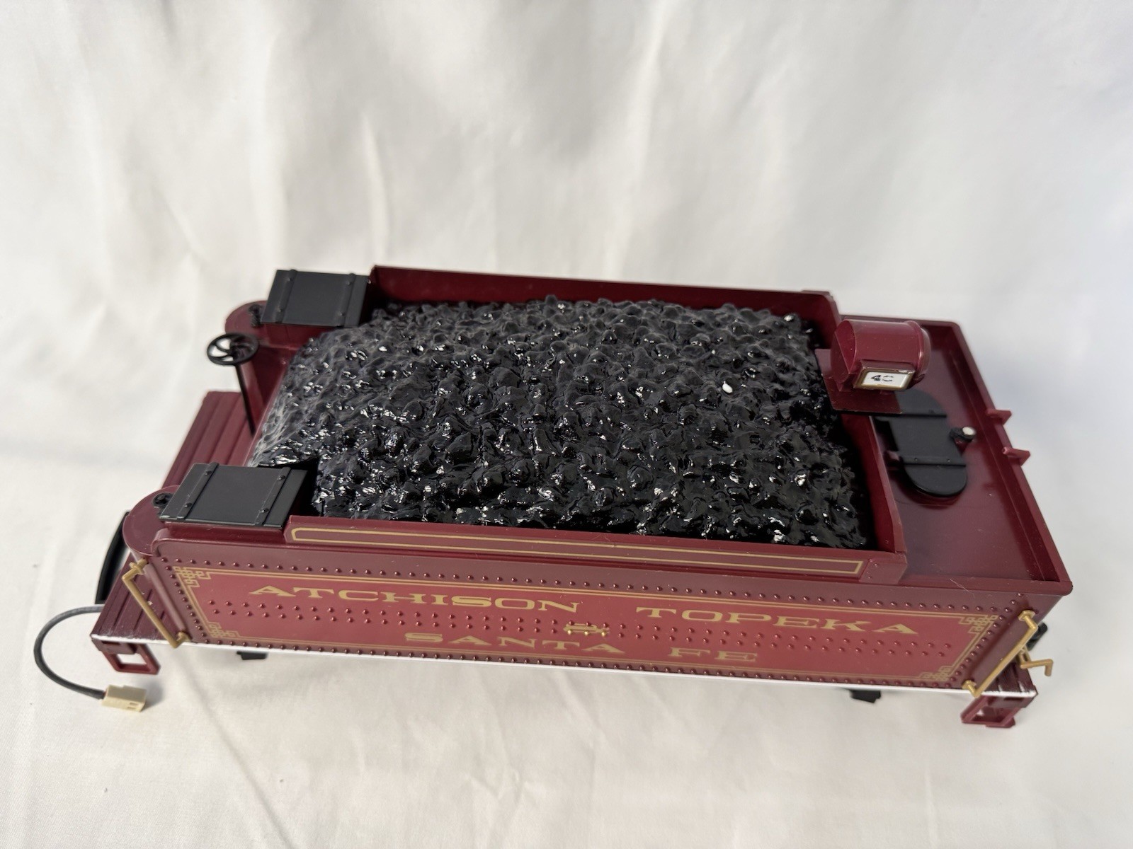 Bachmann Big Hauler Atchison Topeka & Santa Fe Locomotive 49 and Tender