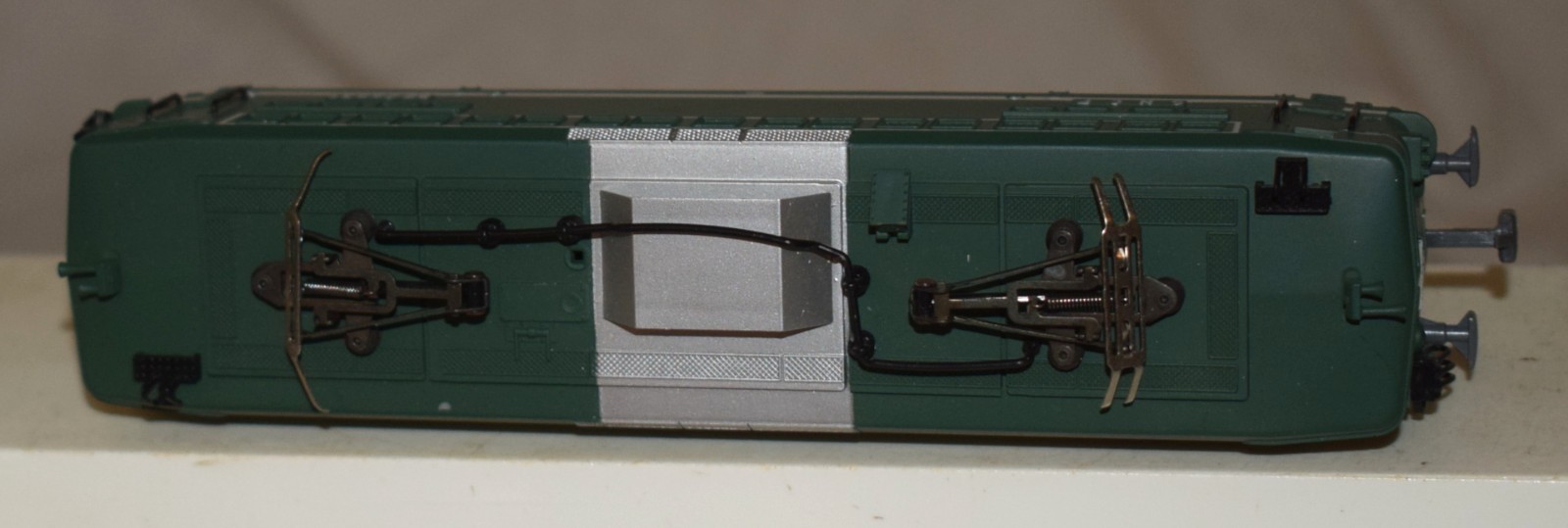 Jouef No. 8362 BB 25531 Electric Locomotive SNCF Green – HO Gauge in Box