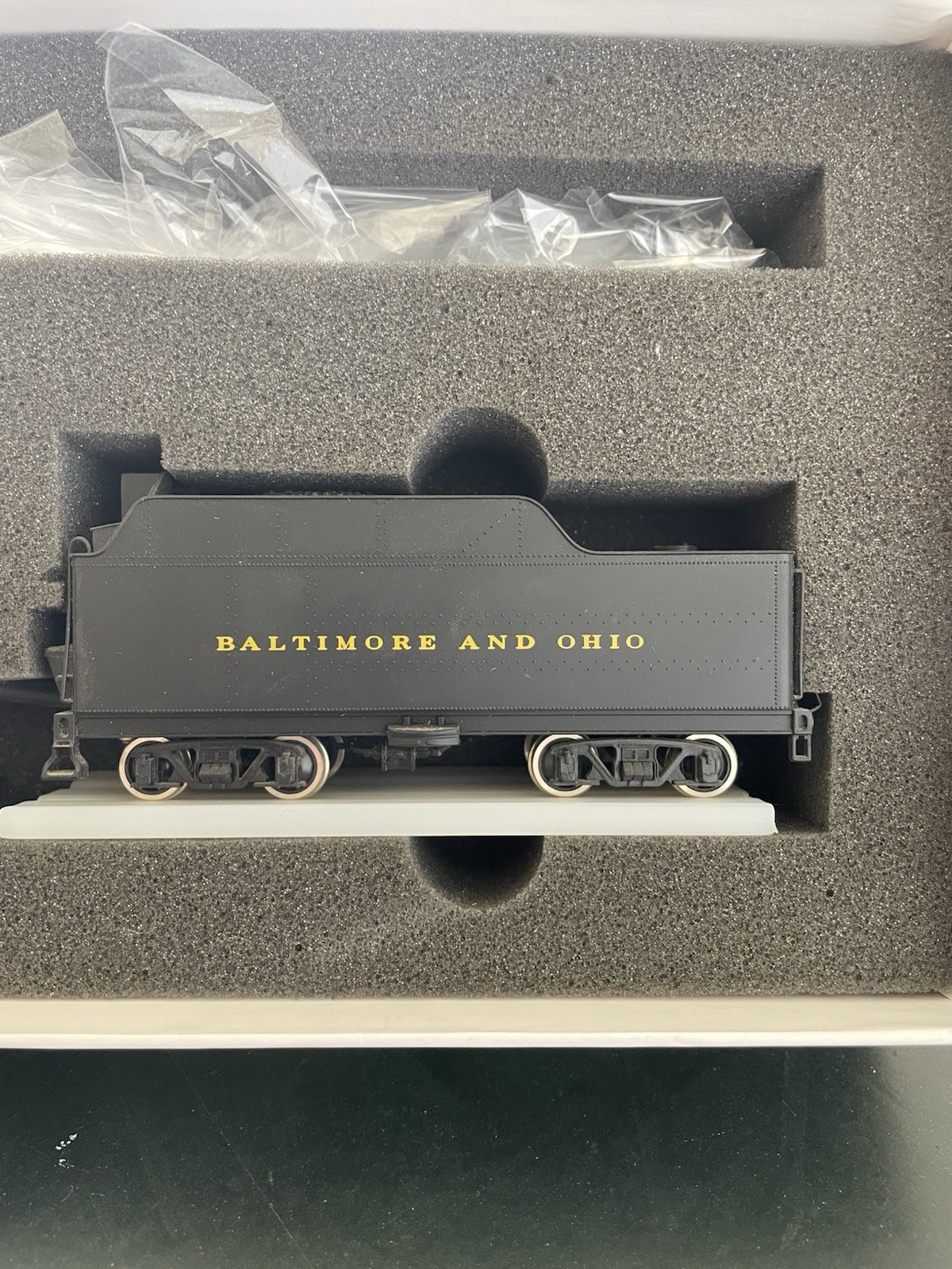 Genesis G-9002 USRA 2-8-2 Light Baltimore And Ohio #4525 Train In USA