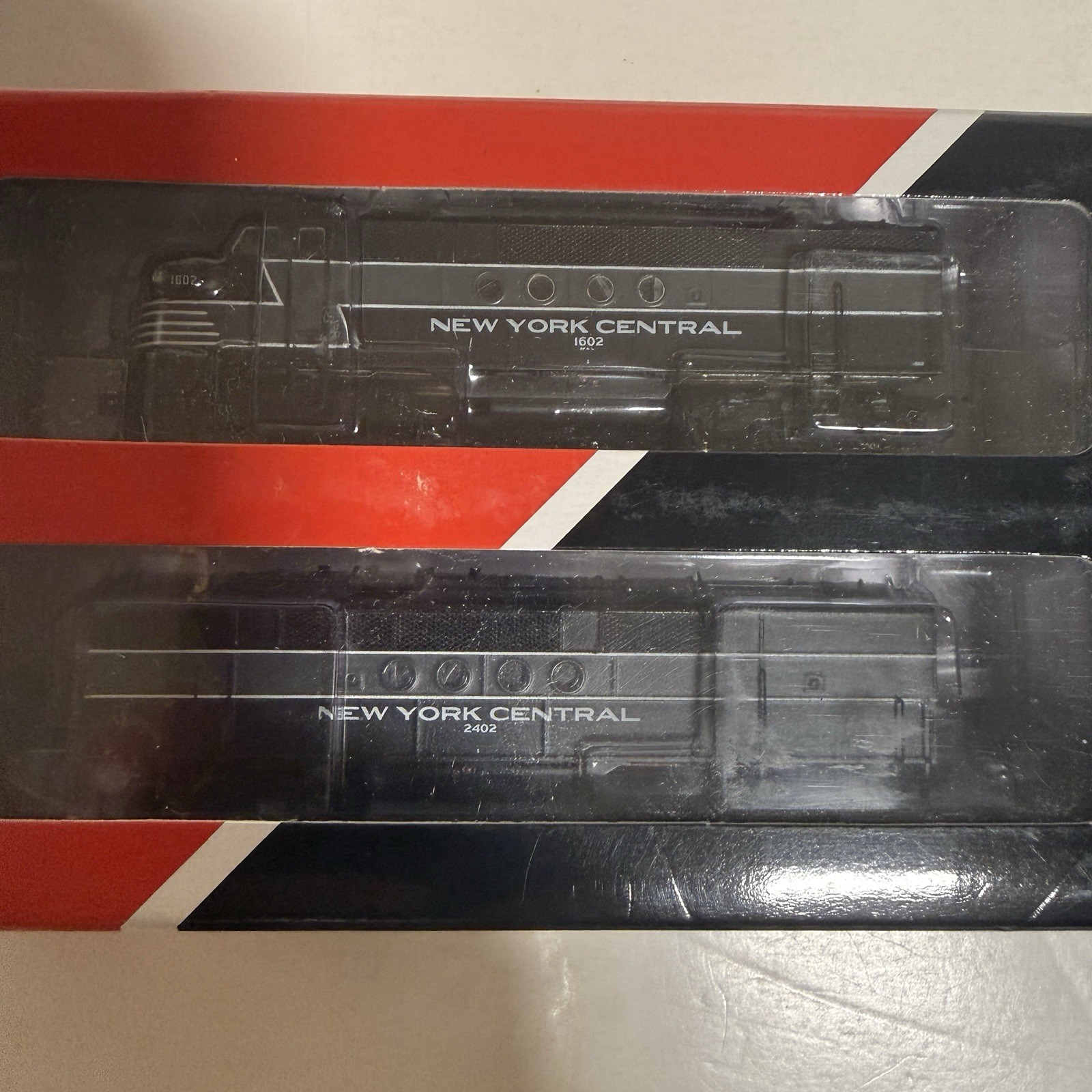 BRAND NEW InterMountain New York Central N FT A/B Diesel Locomotive 69008-04