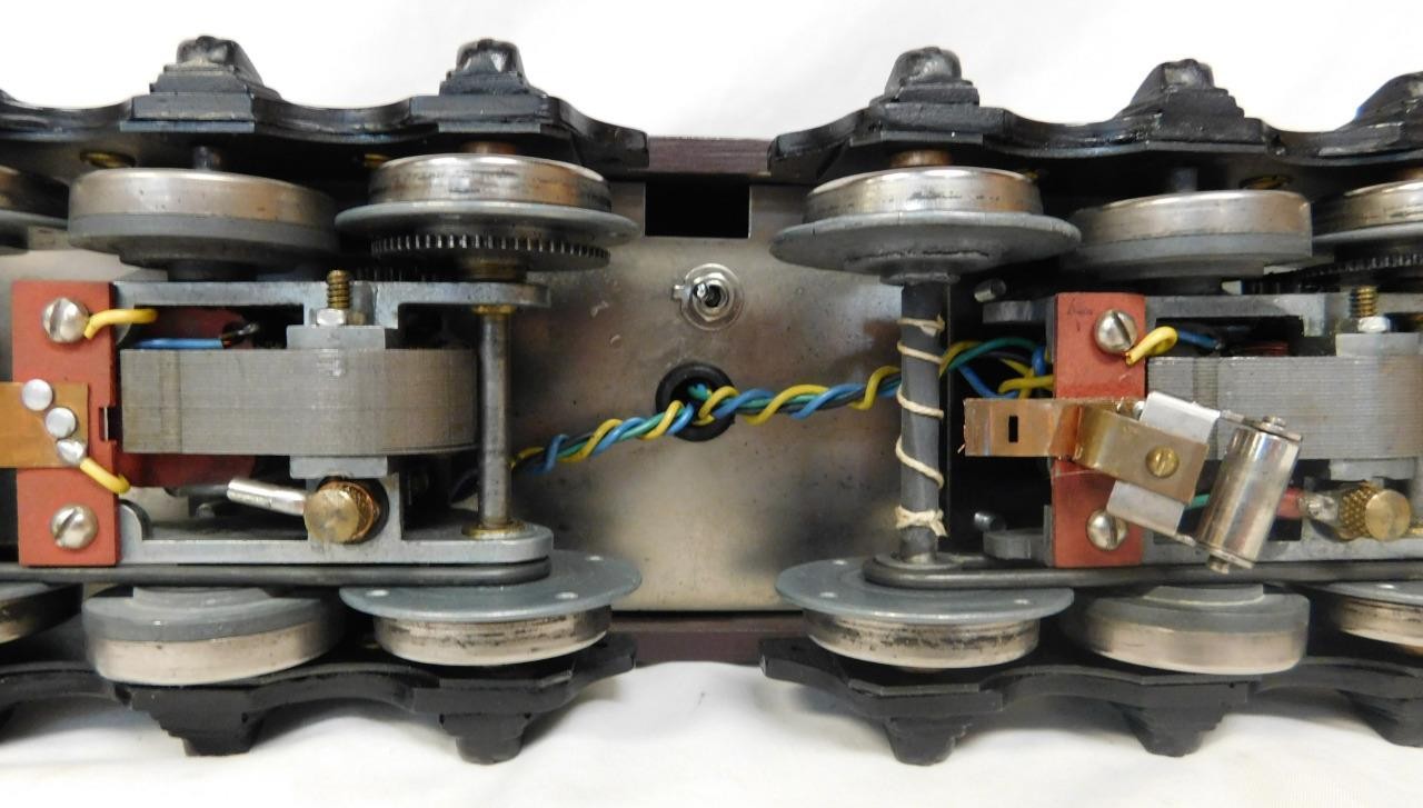 HTF John Daniels GG-1 4935 w/sound Standard Gauge engine Runs Tuscan 2motors JAD