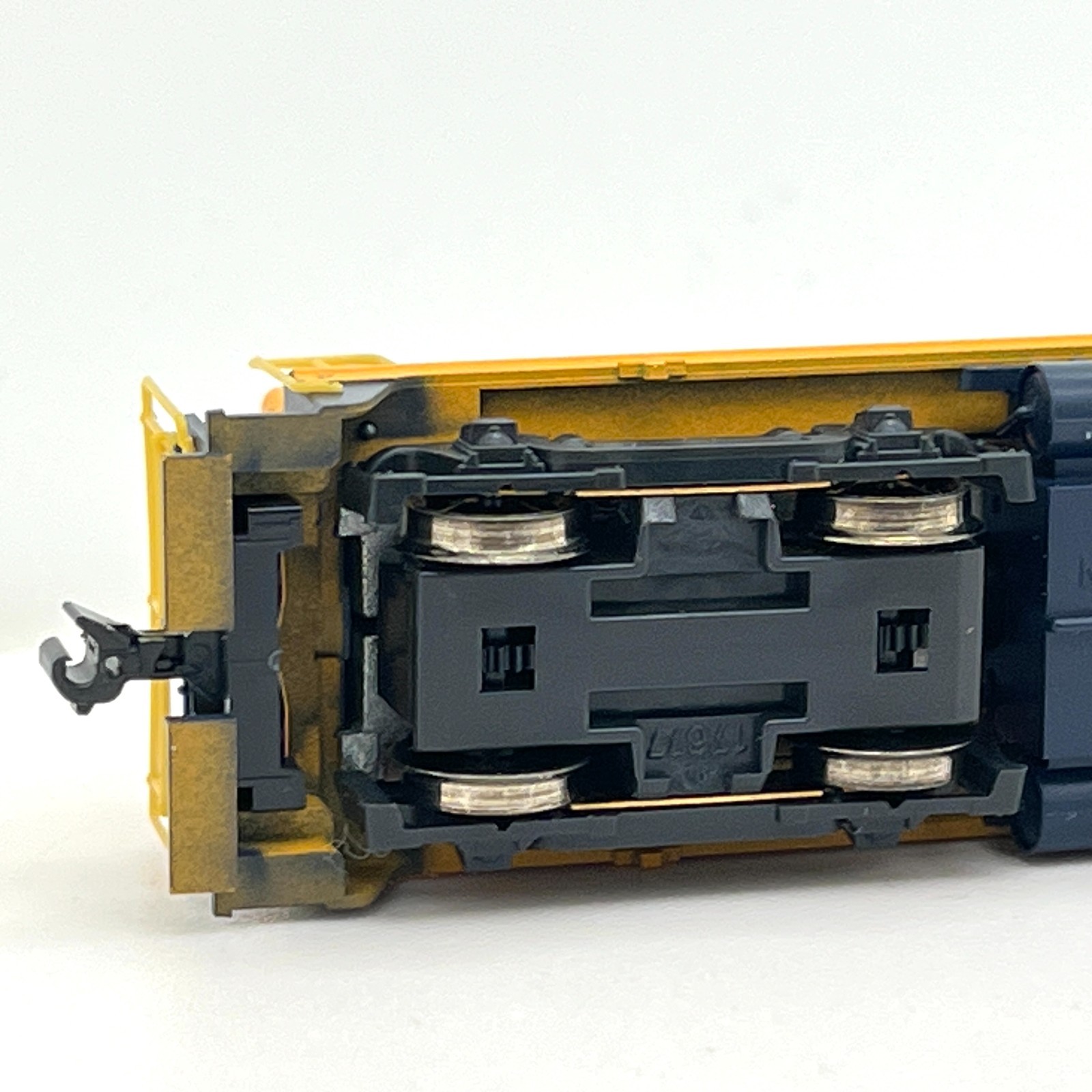 Kato N Scale 176-4365 Santa Fe EMD NW2 Diesel Switcher ATSF 2403 with DCC