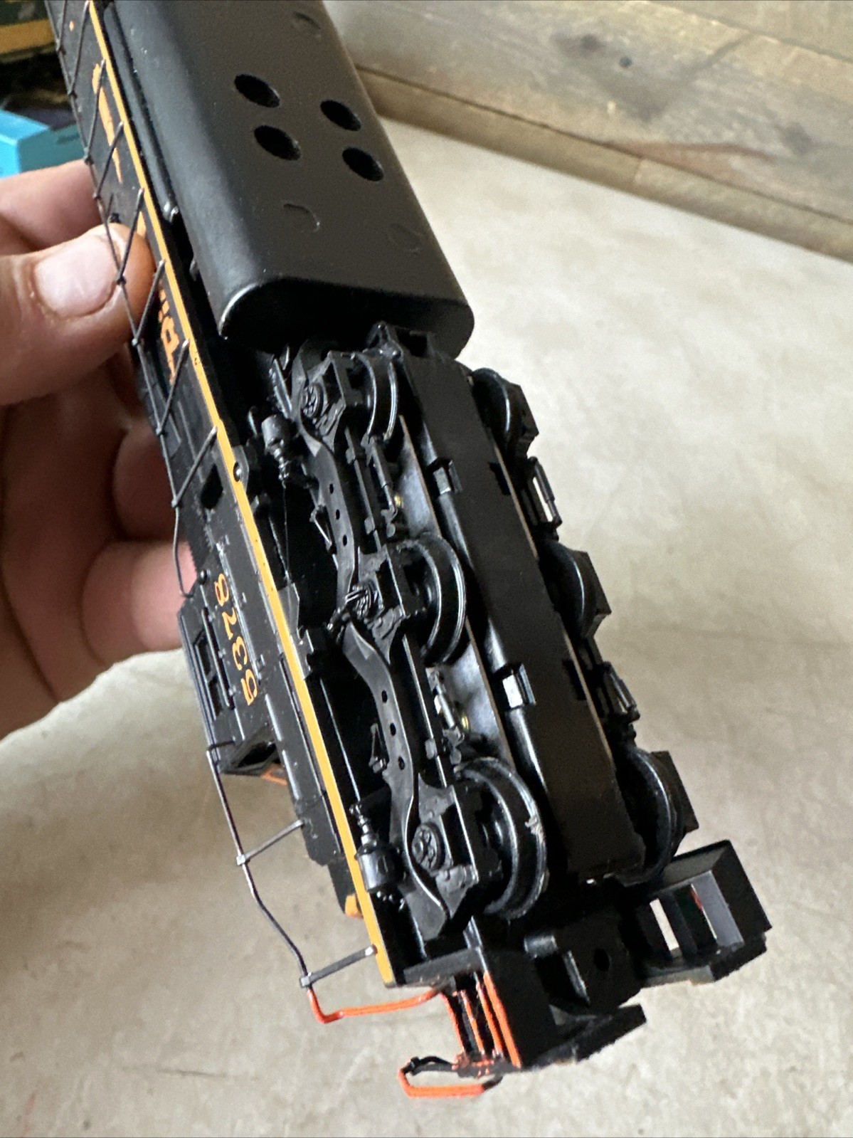 Athearn HO Rio Grande #5378 SD40T-2 Dummy Locomotive TESTED & CLEAN!
