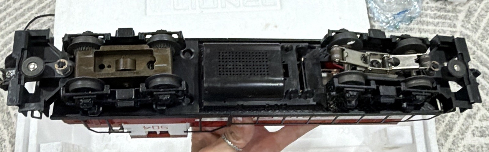 Lionel Frisco 504 O Gauge EMD Diesel Locomotive AC Analog 3-Rail Red/White