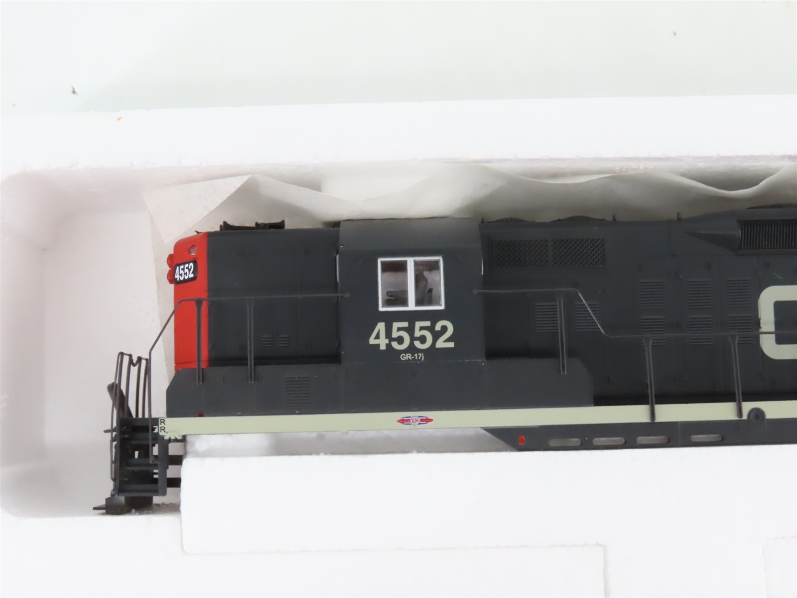 HO Proto 2000 97050 GTW Grand Trunk Western EMD GP9 Diesel #4552 – BAD GEARS